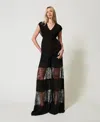 Twinset Pantalon En Crêpe Georgette Plissé Avec Dentelle In Black
