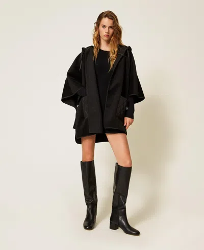 Twinset Poncho En Maille Avec Poches In Black