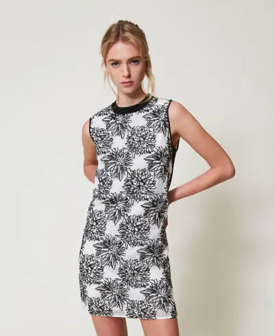 Twinset Robe Courte Avec Broderie De Sequins In Black