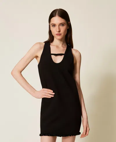 Twinset Robe Courte En Crêpe Avec Broderie In Black