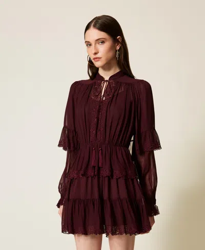 Twinset Robe Courte En Crêpe Georgette Avec Broderie In Burgundy
