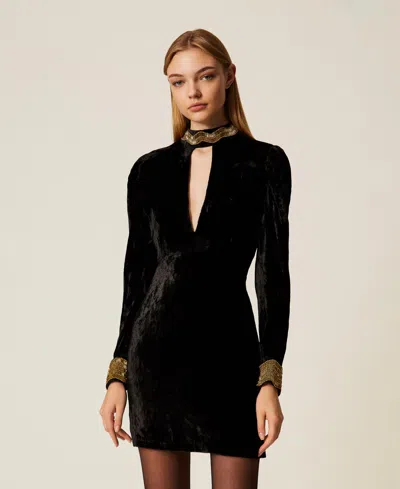 Twinset Robe Courte En Velours Avec Broderie In Black