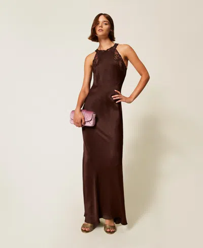 Twinset Robe Longue Américaine En Satin Avec Broderie In Burgundy