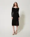Twinset Robe Longue Épaules Dénudées En Maille In Black