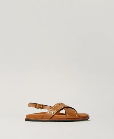 Twinset Sandales En Cuir Avec Clous In Brown