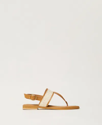 Twinset Sandales Plates Nu-pieds Avec Raphia In Brown