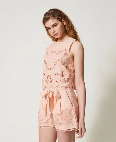 Twinset Short Avec Broderies Ajourées In Neutral