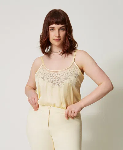 Twinset Top En Satin Avec Broderie In Yellow