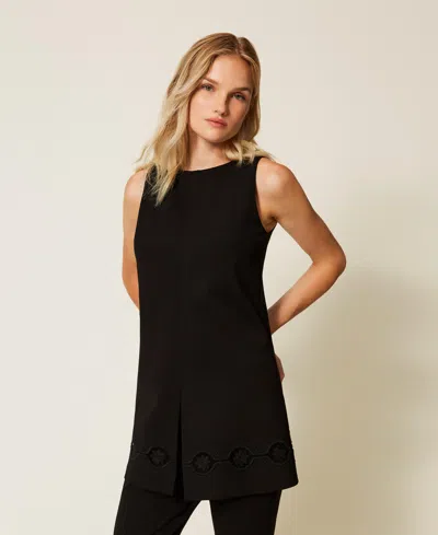 Twinset Tunique Avec Broderie Florale In Black