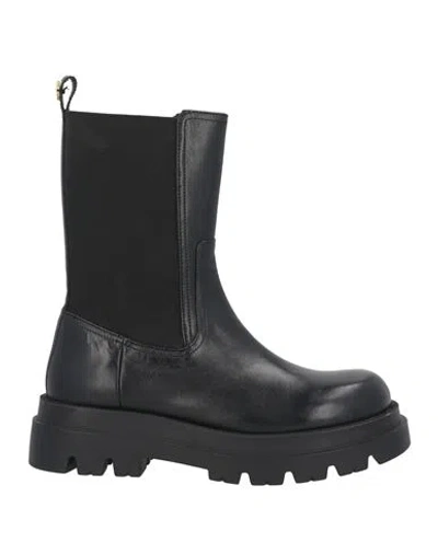 Twinset Woman Ankle Boots Black Size 6 Soft Leather In Black