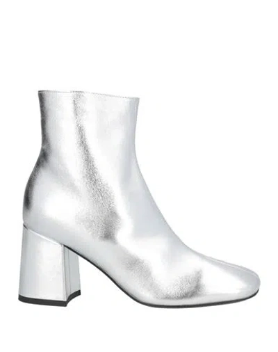 Twinset Woman Ankle Boots Silver Size 7 Leather In Gray
