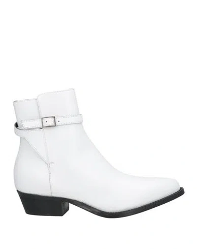 Twinset Woman Ankle Boots White Size 7 Leather