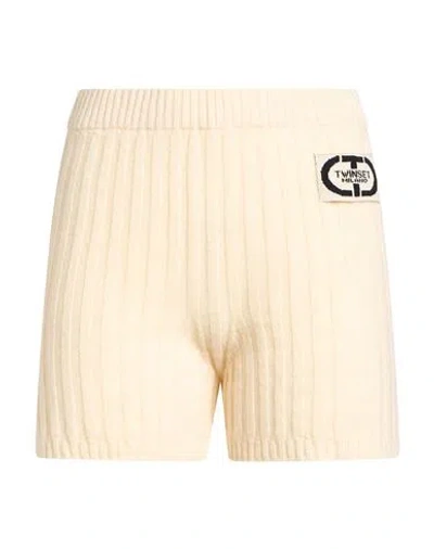 Twinset Woman Shorts & Bermuda Shorts Cream Size L Wool, Cashmere In White