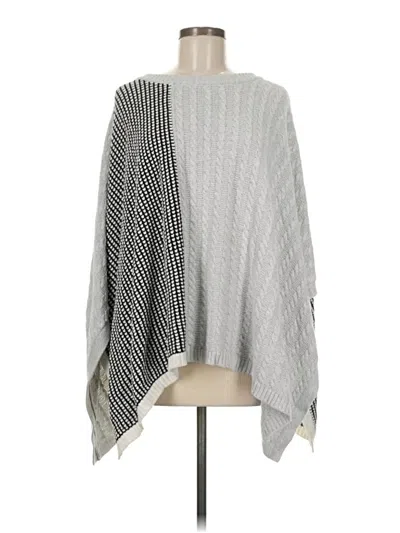 Pre-owned Two By Vince Camuto Poncho In Gray
