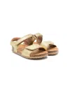 Two Con Me By Pépé Glitter-effect Leather Sandals In Gold