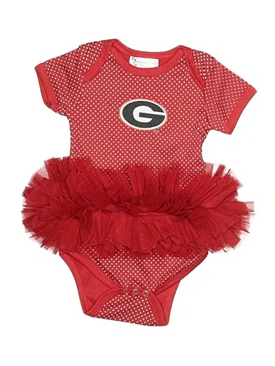 Pre-owned Two Feet Ahead Babies' Short Sleeve Onesie In Red