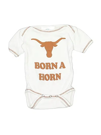 Pre-owned Two Feet Ahead Babies' Short Sleeve Onesie In White