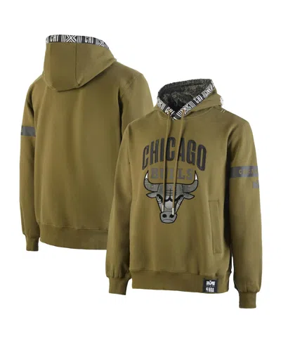Two Hype X Nba Men's Olive Chicago Bulls Culture Hoops Collection Premium Pullover Hoodie