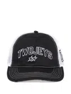 Twojeys Distressed-mesh Trucker Cap In Black
