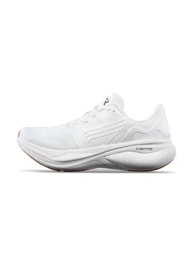 Tyr Women's Maverick V1 Runner Shoes In White/gum