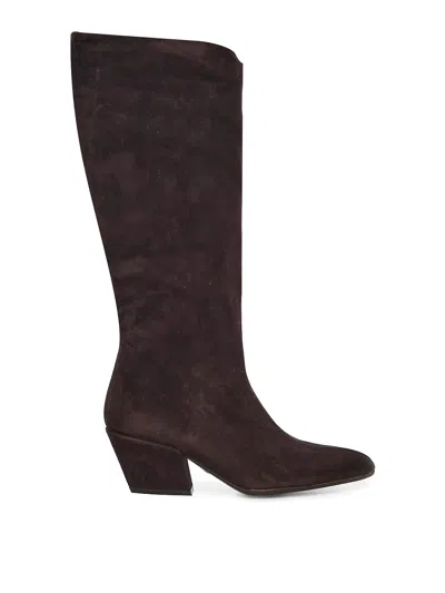 Uau Suede Boots In Brown