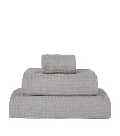 Uchino Air Waffle Hand Towel In Gray