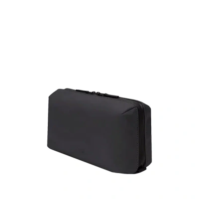 Ucon Acrobatics Universal Clutch In Black