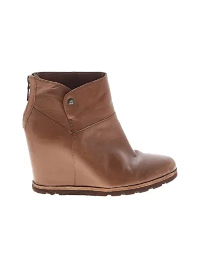Pre-owned Ugg Ankle Boots In Brown