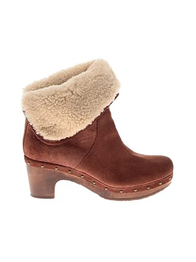 Pre-owned Ugg Ankle Boots In Brown
