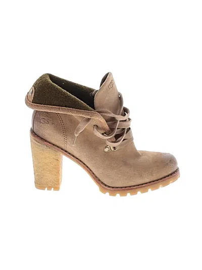 Pre-owned Ugg Ankle Boots In Tan