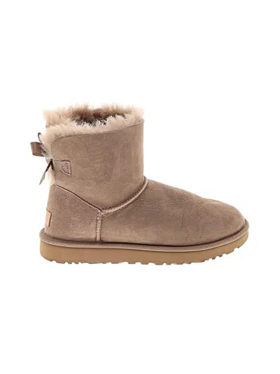 Pre-owned Ugg Ankle Boots In Tan