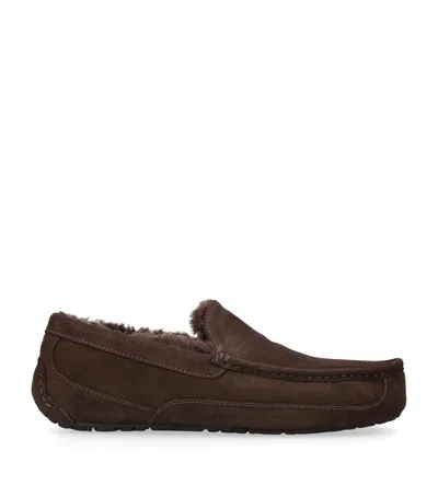 Ugg Ascot Slippers In Brown