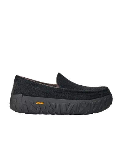 Ugg Ascot Wrap Tech Casual Shoes In Black
