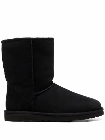 Ugg Australia Classic Short Boots In Black