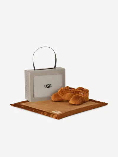 Ugg Baby Bixbee And Lovey Gift Set In Brown