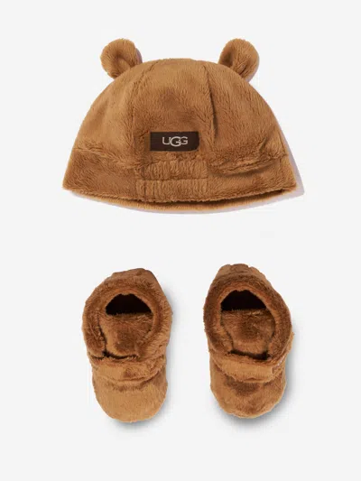 Ugg Baby Bixbee Booties And Beanie Gift Set In Brown