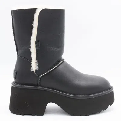 UGG BLACK LEATHER ESME BOOTS