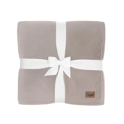 Ugg Bliss Sherpa Oversized Reversible Accent Throw Blanket In Gray