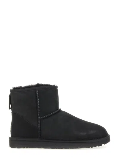 Ugg Boot Mini Classic Ii In Black