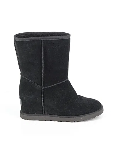Pre-owned Ugg Boots In Black
