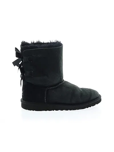 Pre-owned Ugg Boots In Black
