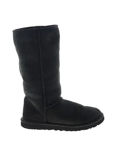 Pre-owned Ugg Boots In Black