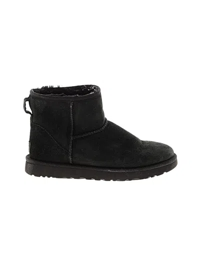Pre-owned Ugg Boots In Black