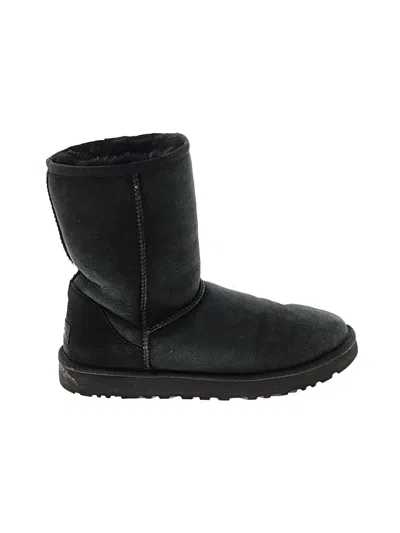 Pre-owned Ugg Boots In Black