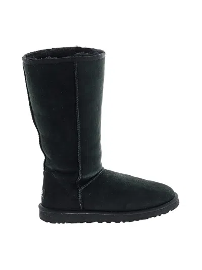 Pre-owned Ugg Boots In Black