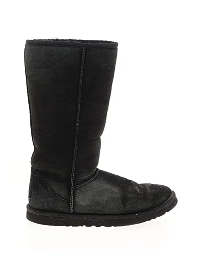 Pre-owned Ugg Boots In Black