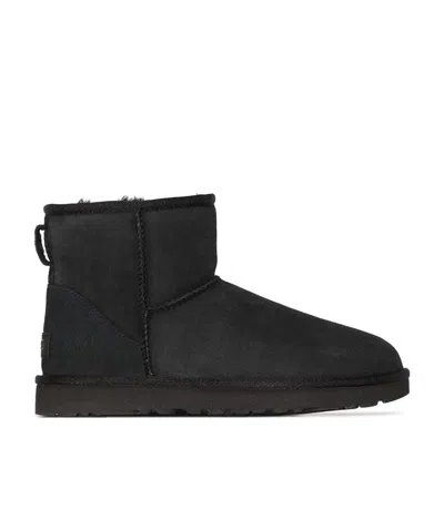 Ugg Classic Mini Black Ankle Boots With Logo Patch On The Rear In Suede Woman