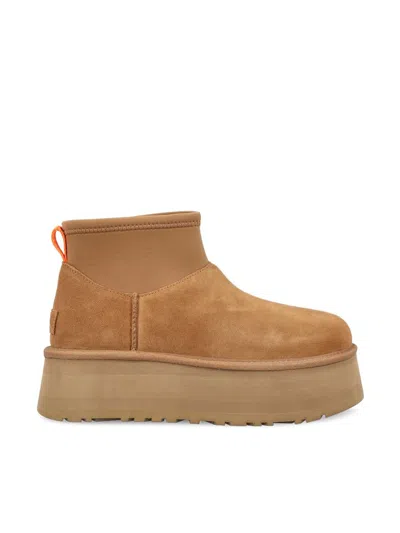 Ugg Boots In Brown
