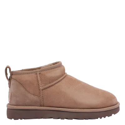 Ugg Boots In Brown