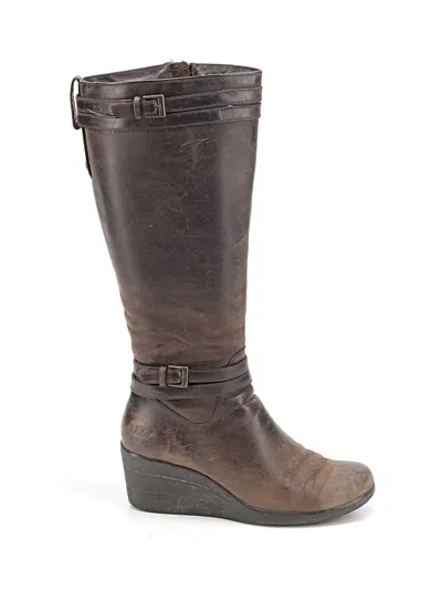 Pre-owned Ugg Boots In Brown